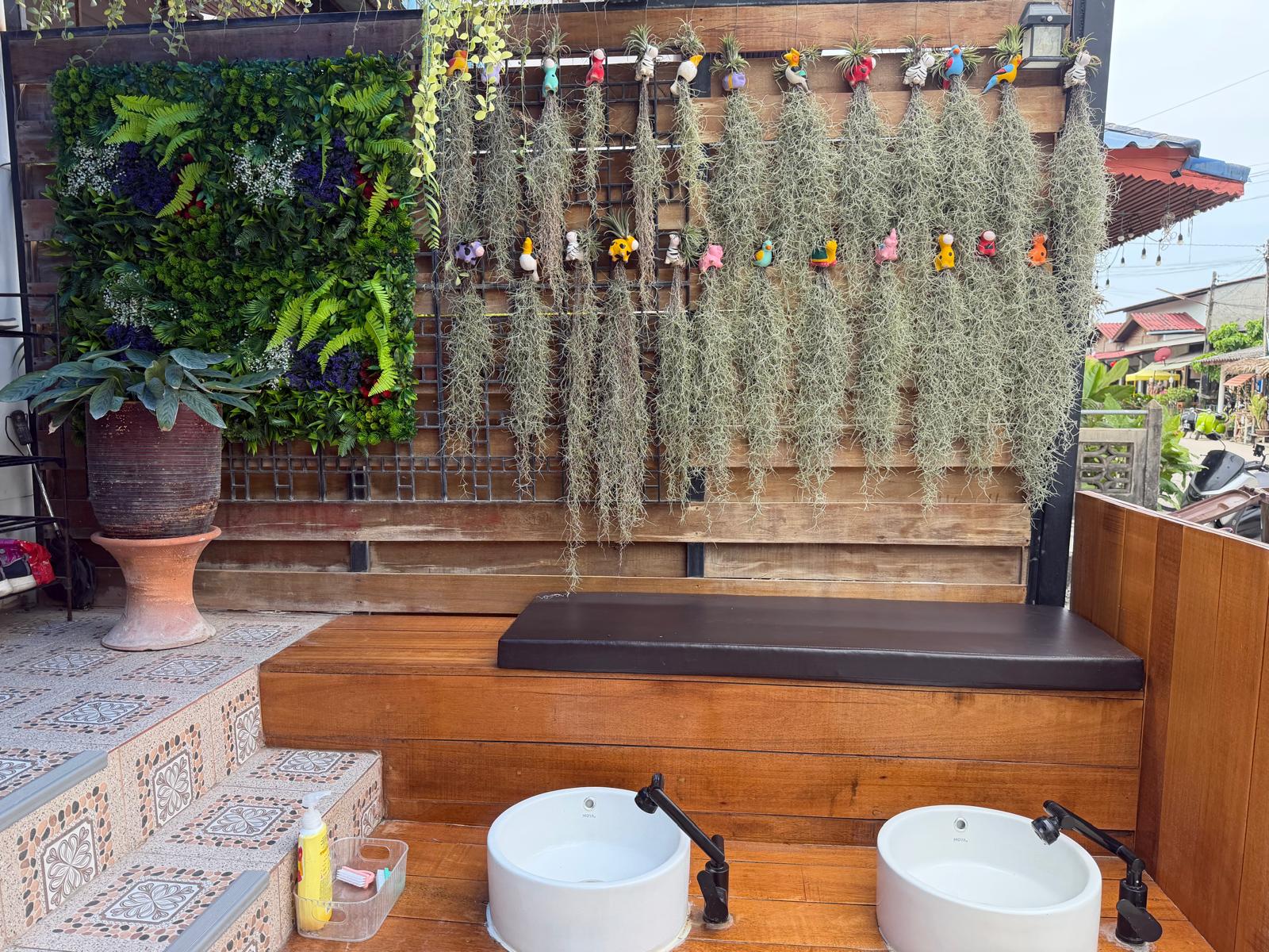 Dual Herbal Foot Washing Courtyard Basins